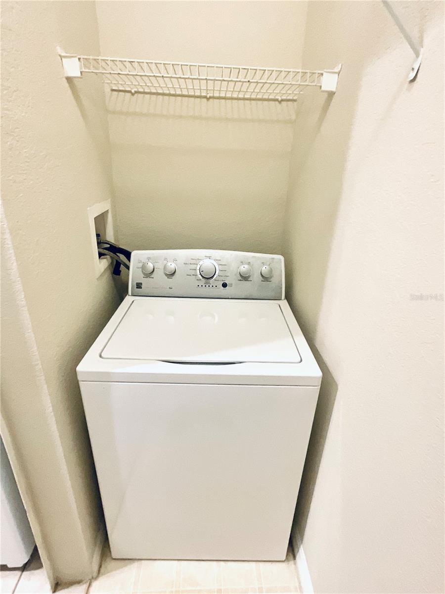 Image 36 of 40 For 1375 Lake Shadow Circle 11203