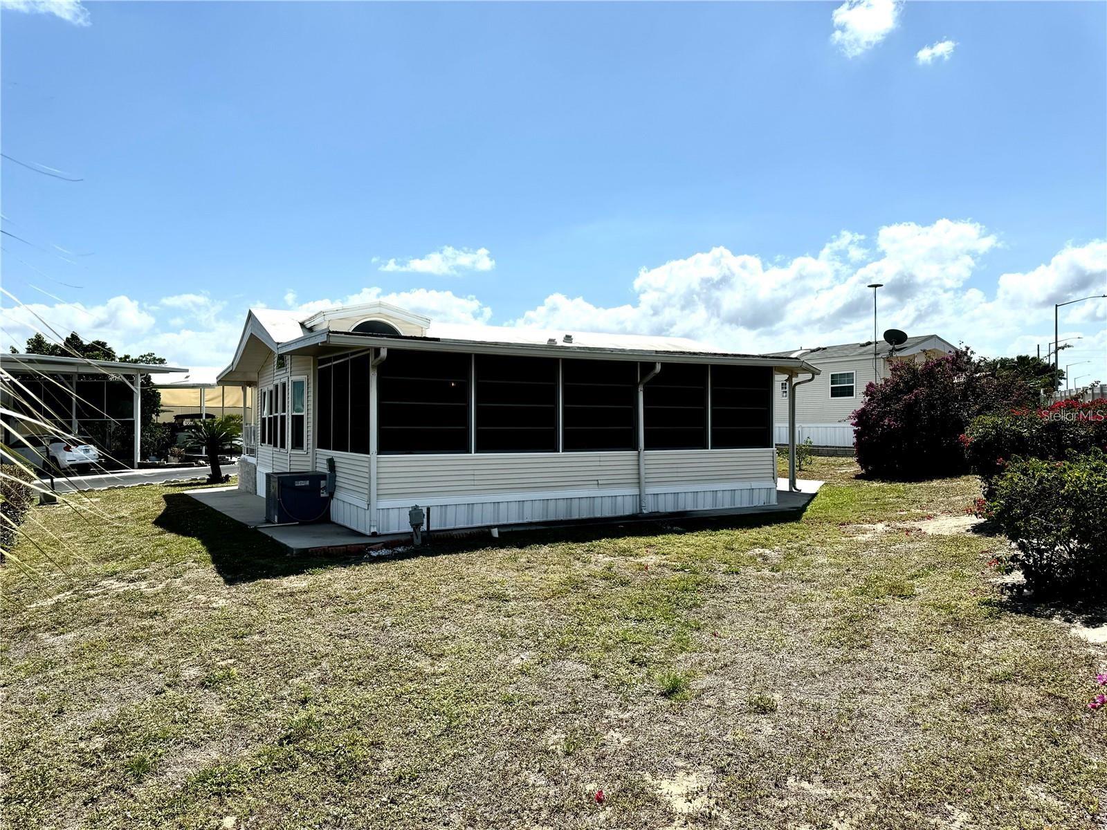 Image 4 of 47 For 917 St George Drive