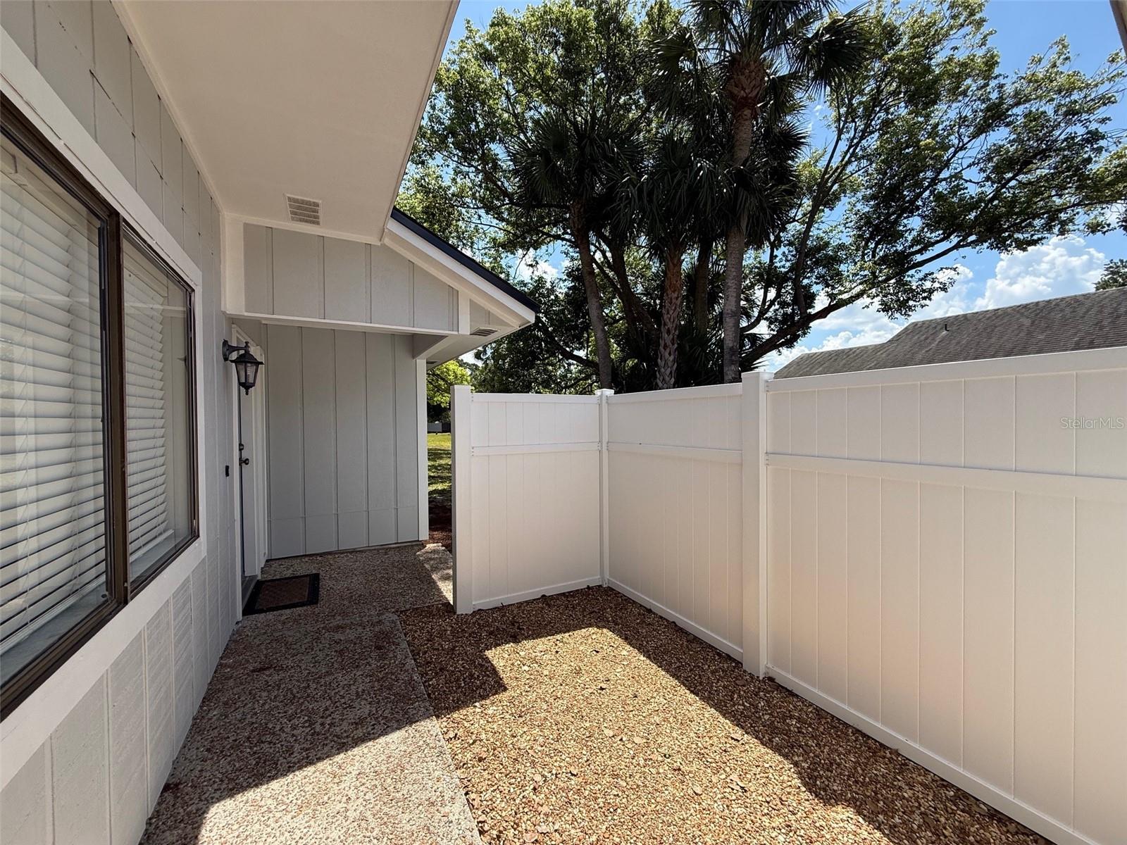 Image 16 of 27 For 706 Lakeside Drive