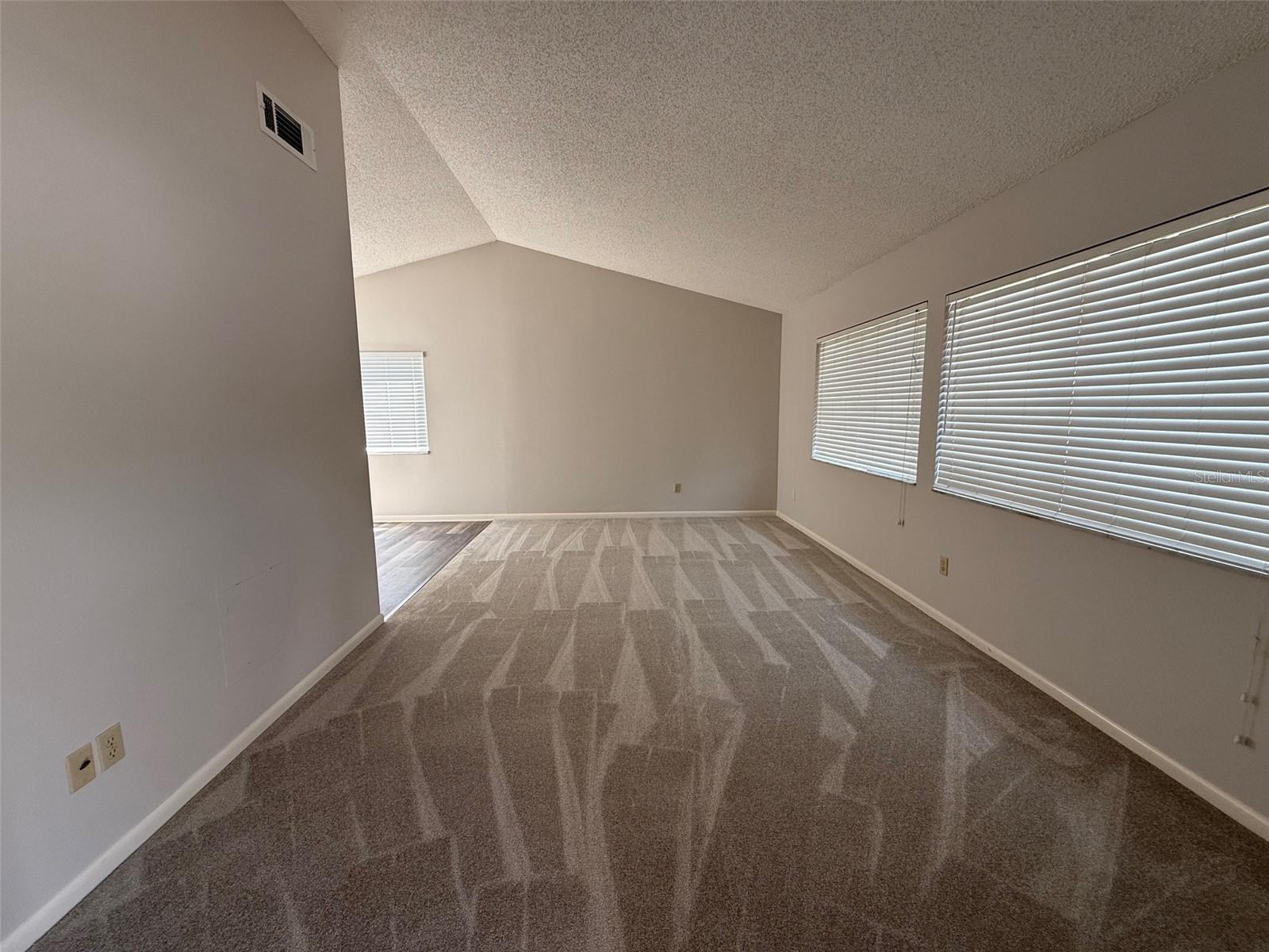 Image 17 of 27 For 706 Lakeside Drive