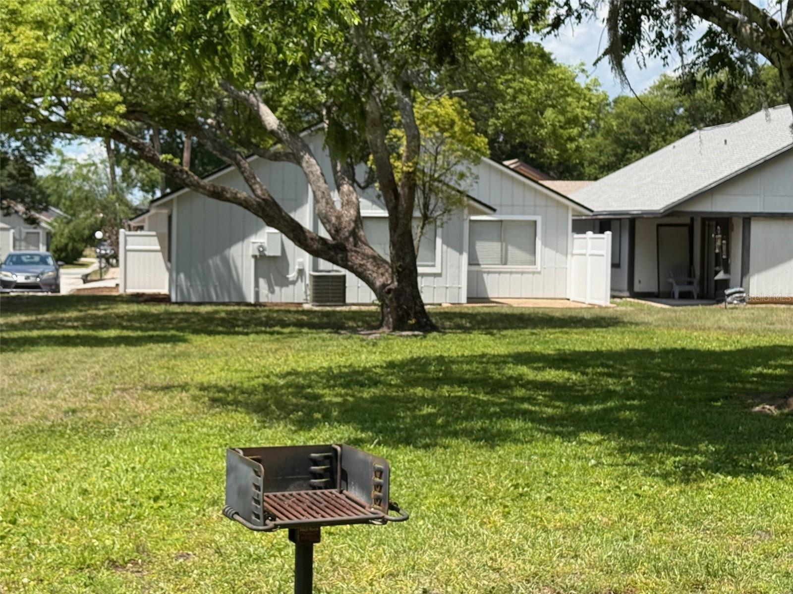 Image 19 of 27 For 706 Lakeside Drive
