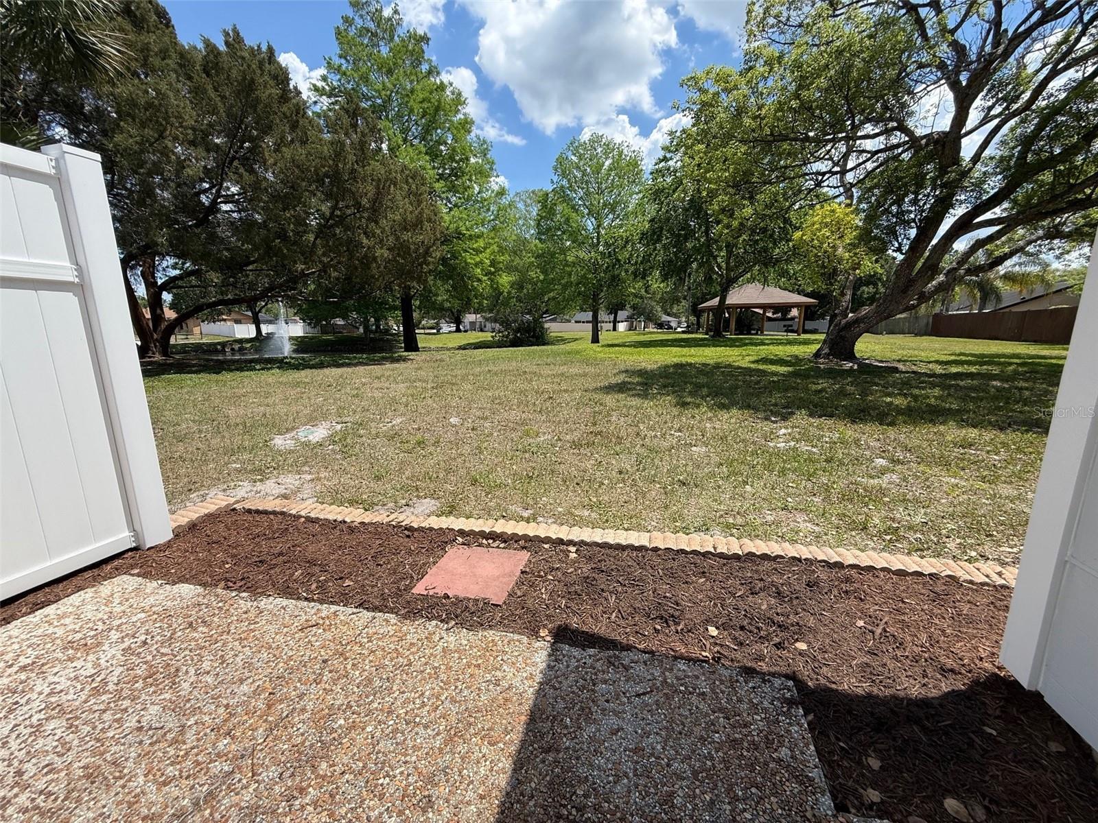 Image 21 of 27 For 706 Lakeside Drive