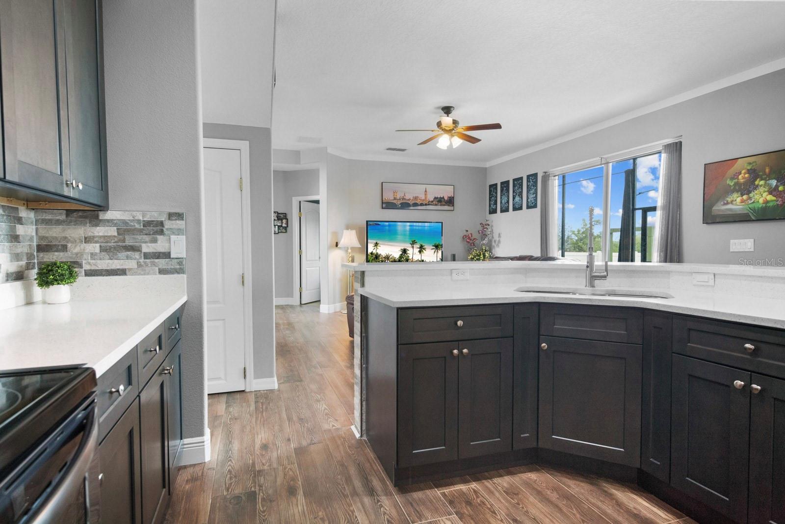 Image 16 of 52 For 5209 Cape Hatteras Drive