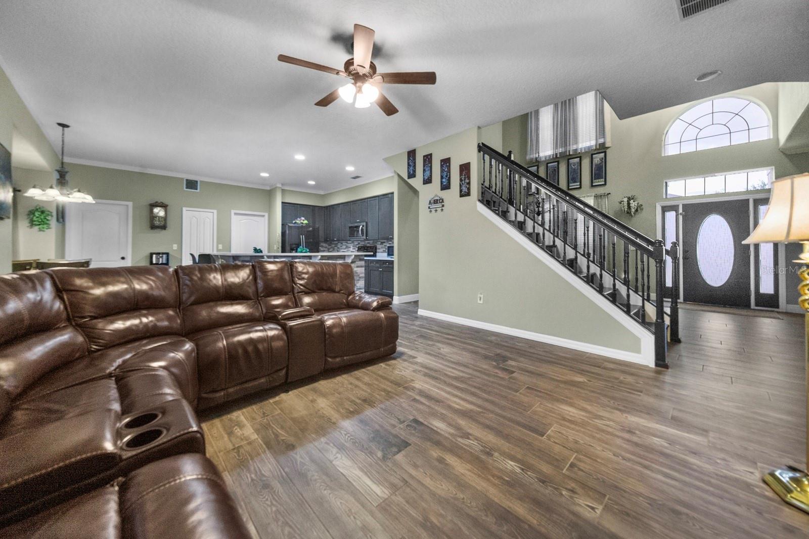 Image 28 of 52 For 5209 Cape Hatteras Drive