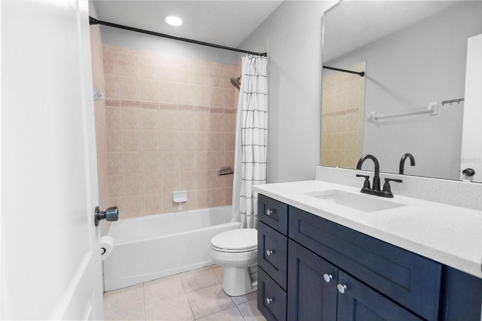 Image 36 of 52 For 5209 Cape Hatteras Drive