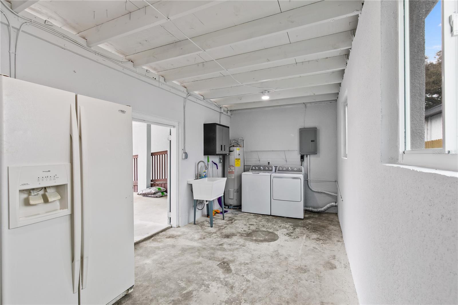 Image 22 of 29 For 3267 Peninsula Drive