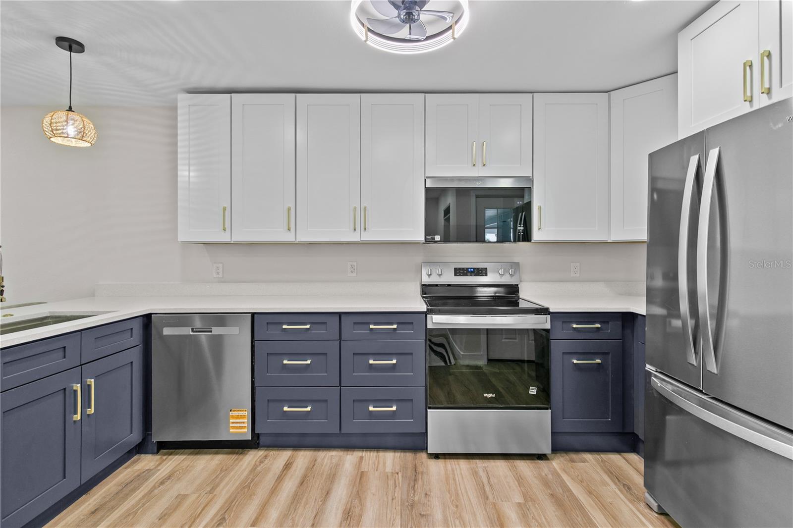 Image 7 of 29 For 3267 Peninsula Drive