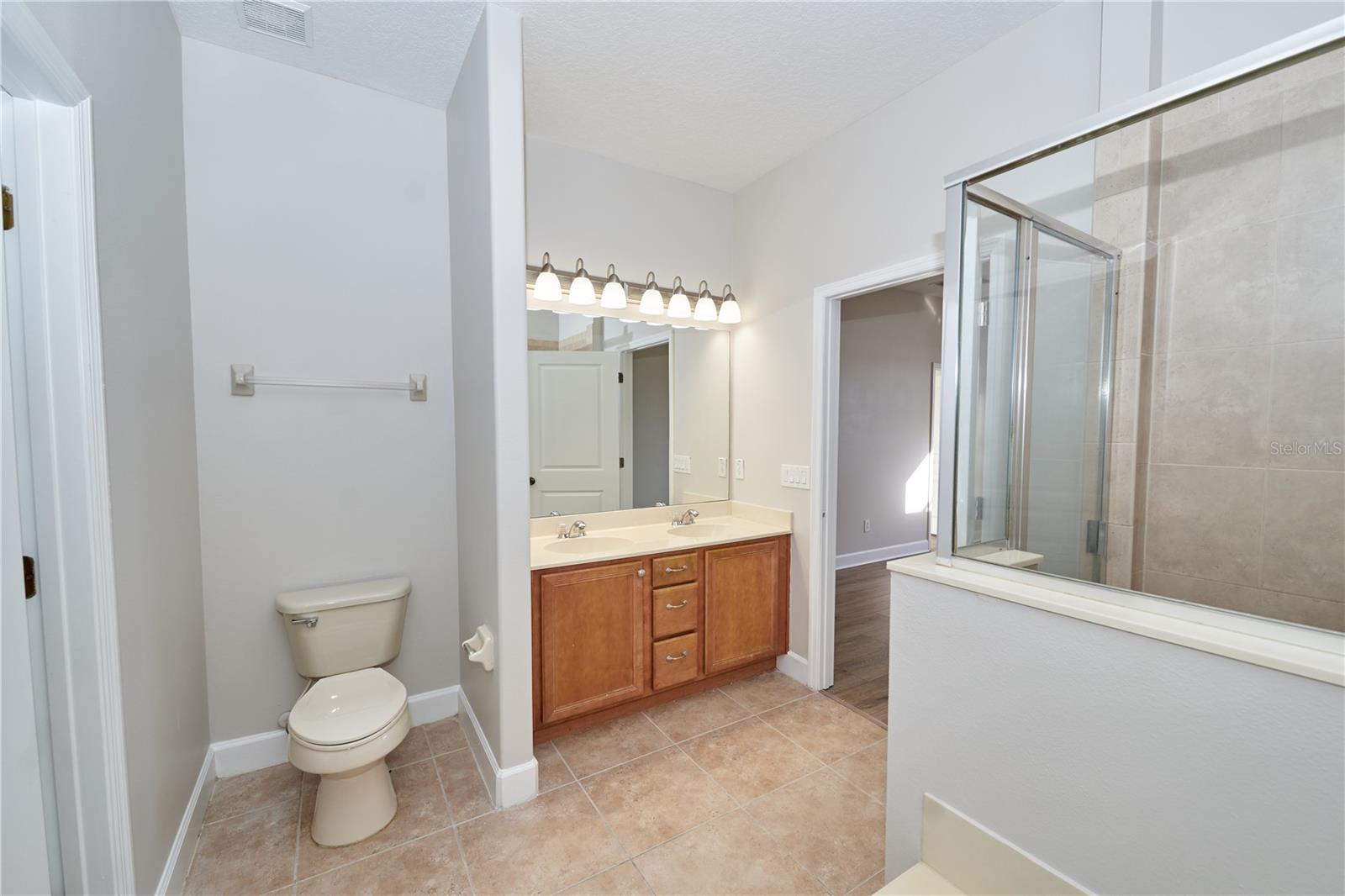 Image 33 of 72 For 23903 Sardinia Drive