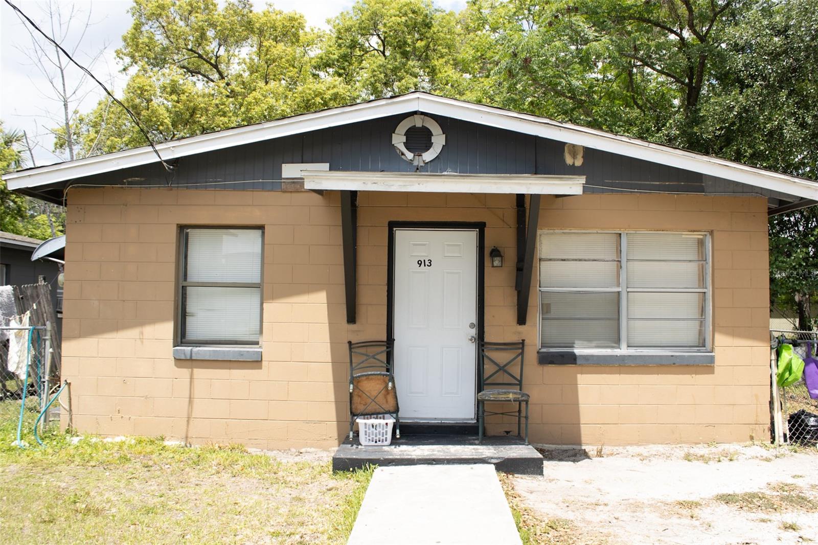 Image 11 of 29 For 621 South Street