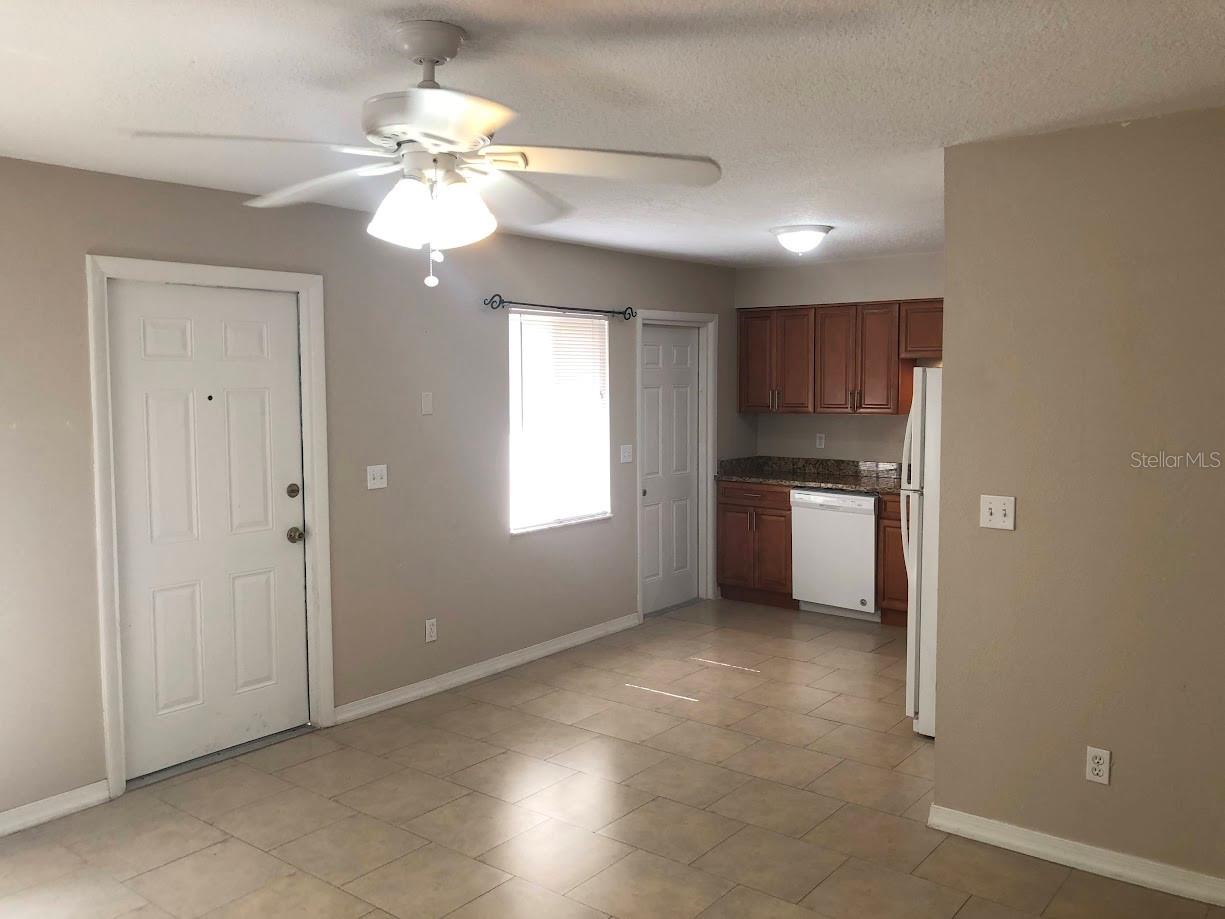 Image 2 of 12 For 1419 Davidson Street