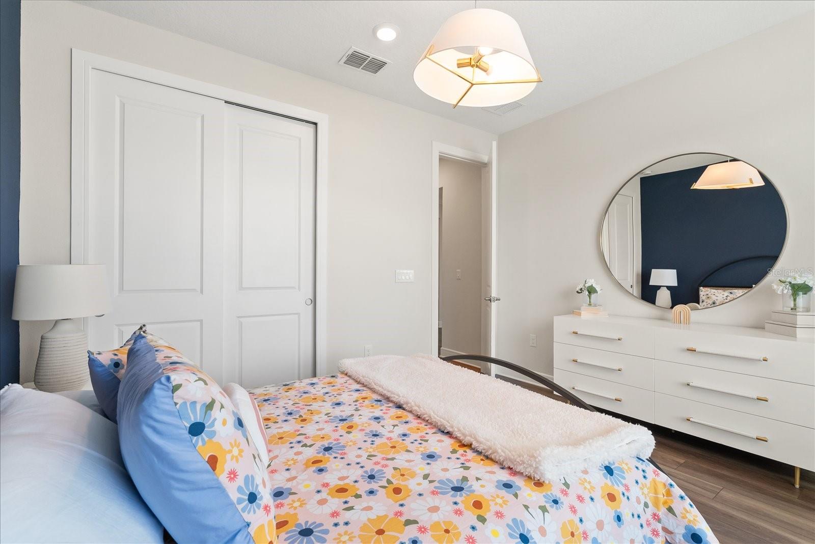 Image 19 of 50 For 3208 Sailing Pier Avenue