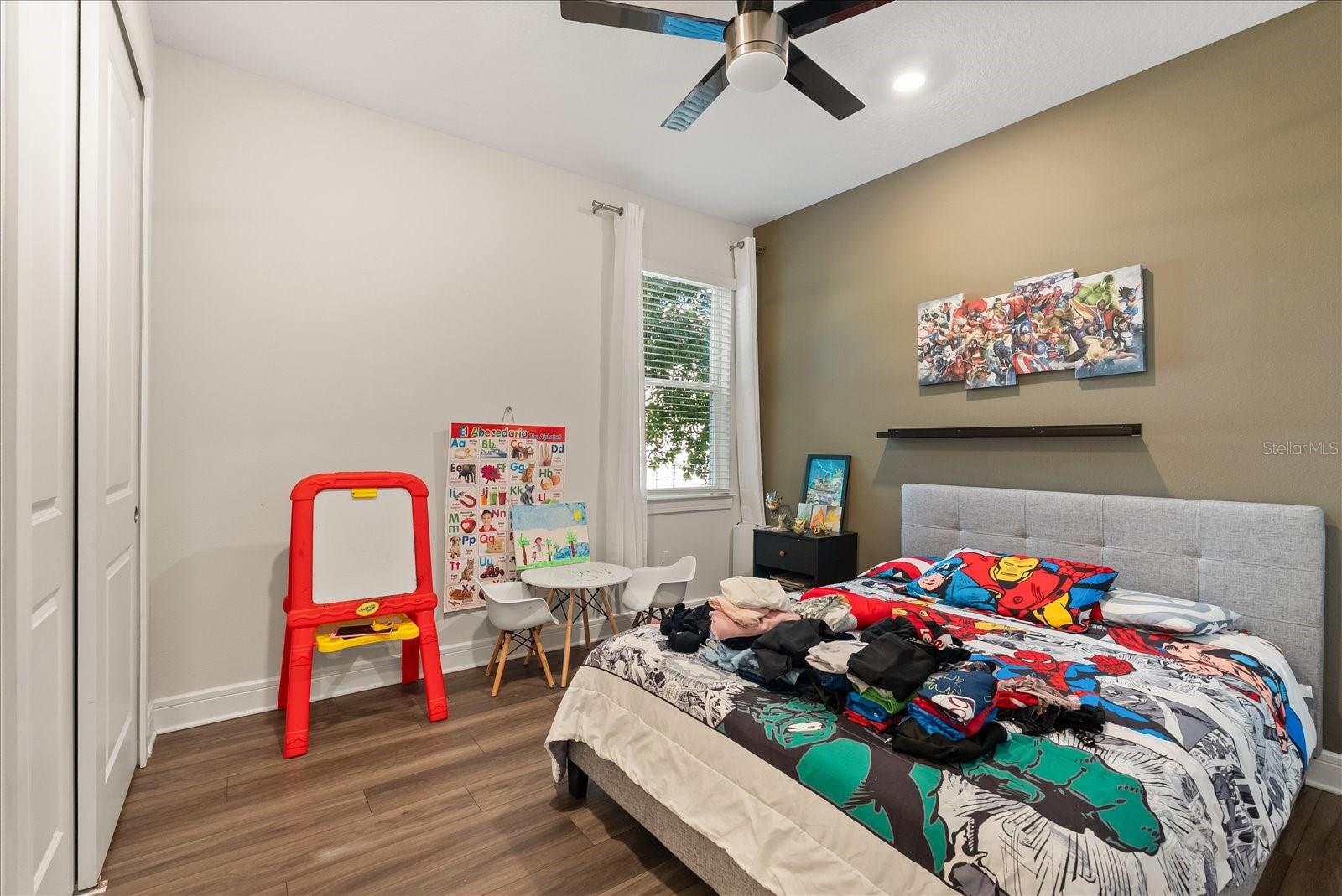 Image 25 of 50 For 3208 Sailing Pier Avenue