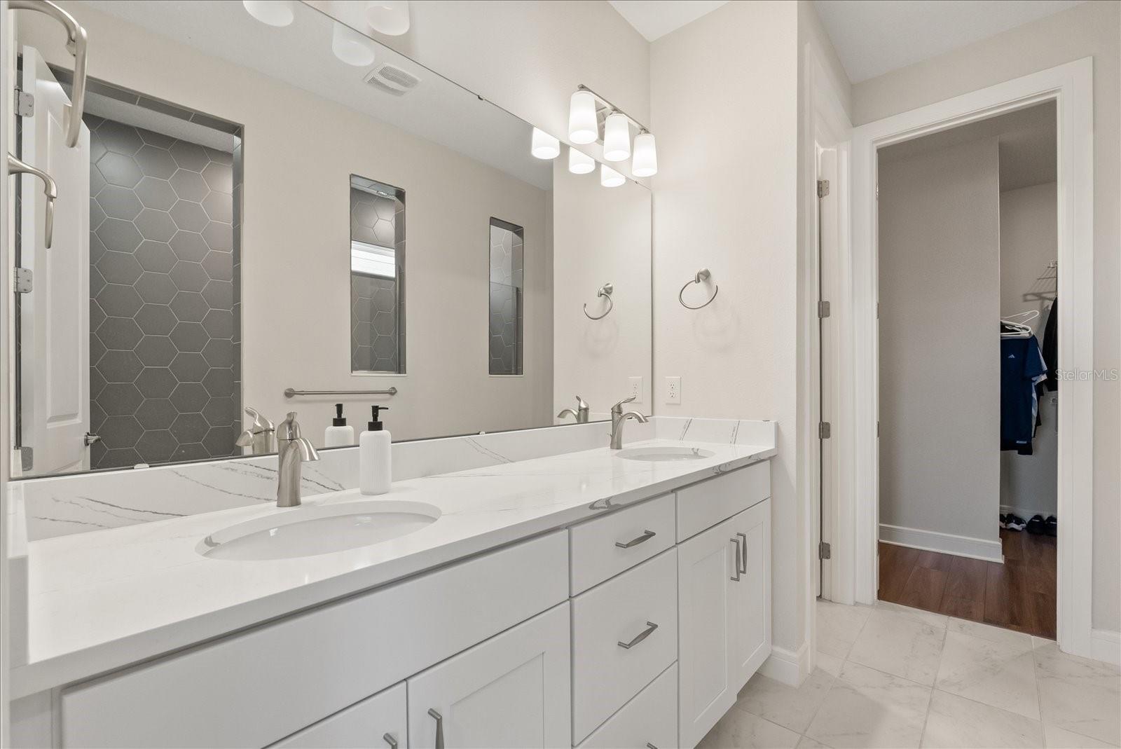 Image 30 of 50 For 3208 Sailing Pier Avenue