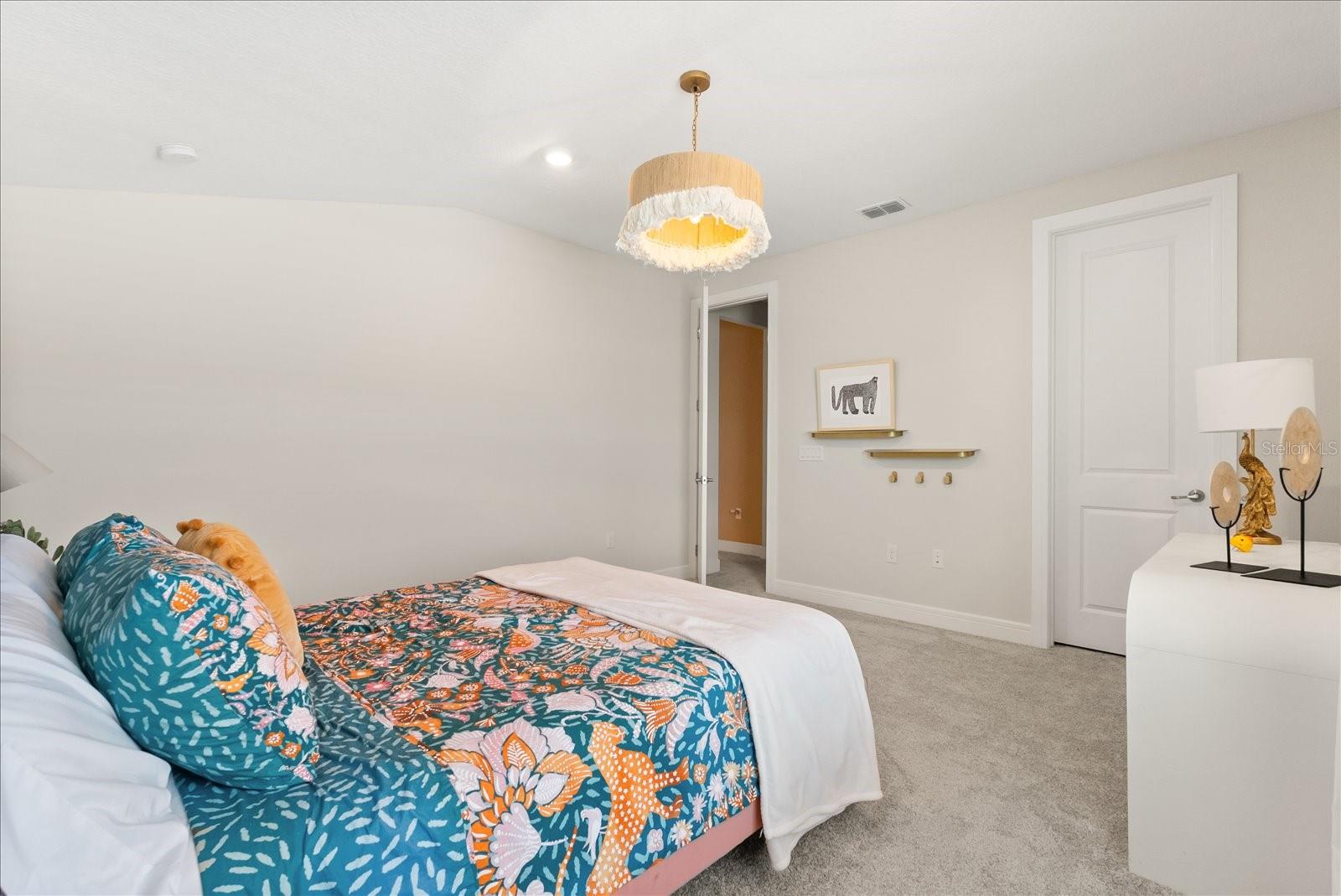 Image 33 of 50 For 3208 Sailing Pier Avenue