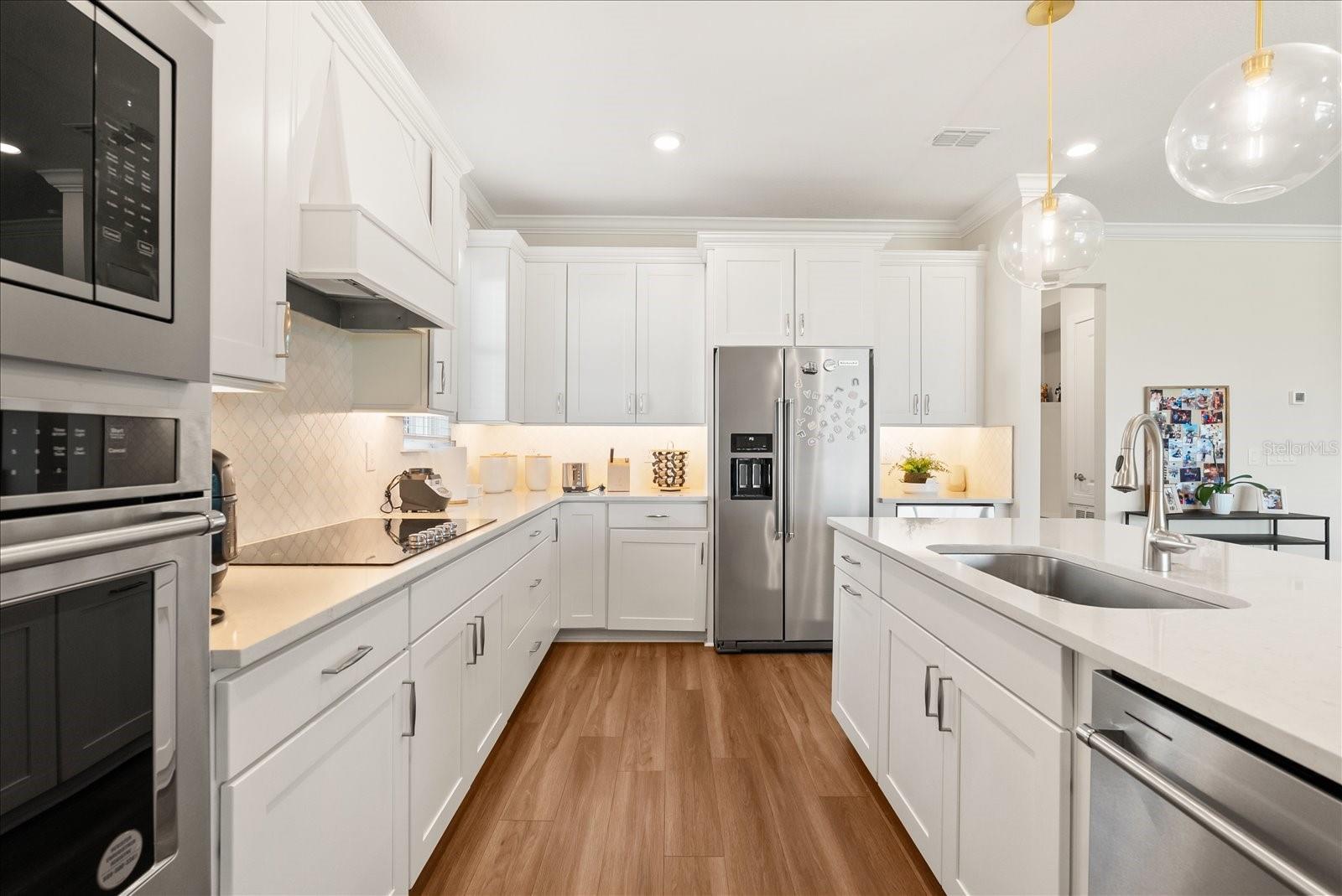 Image 4 of 50 For 3208 Sailing Pier Avenue