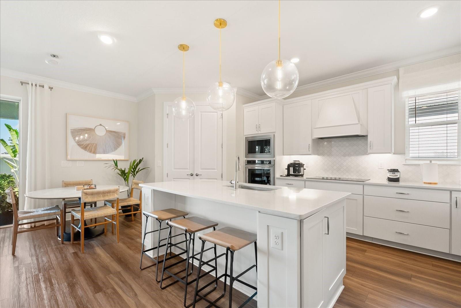 Image 5 of 50 For 3208 Sailing Pier Avenue