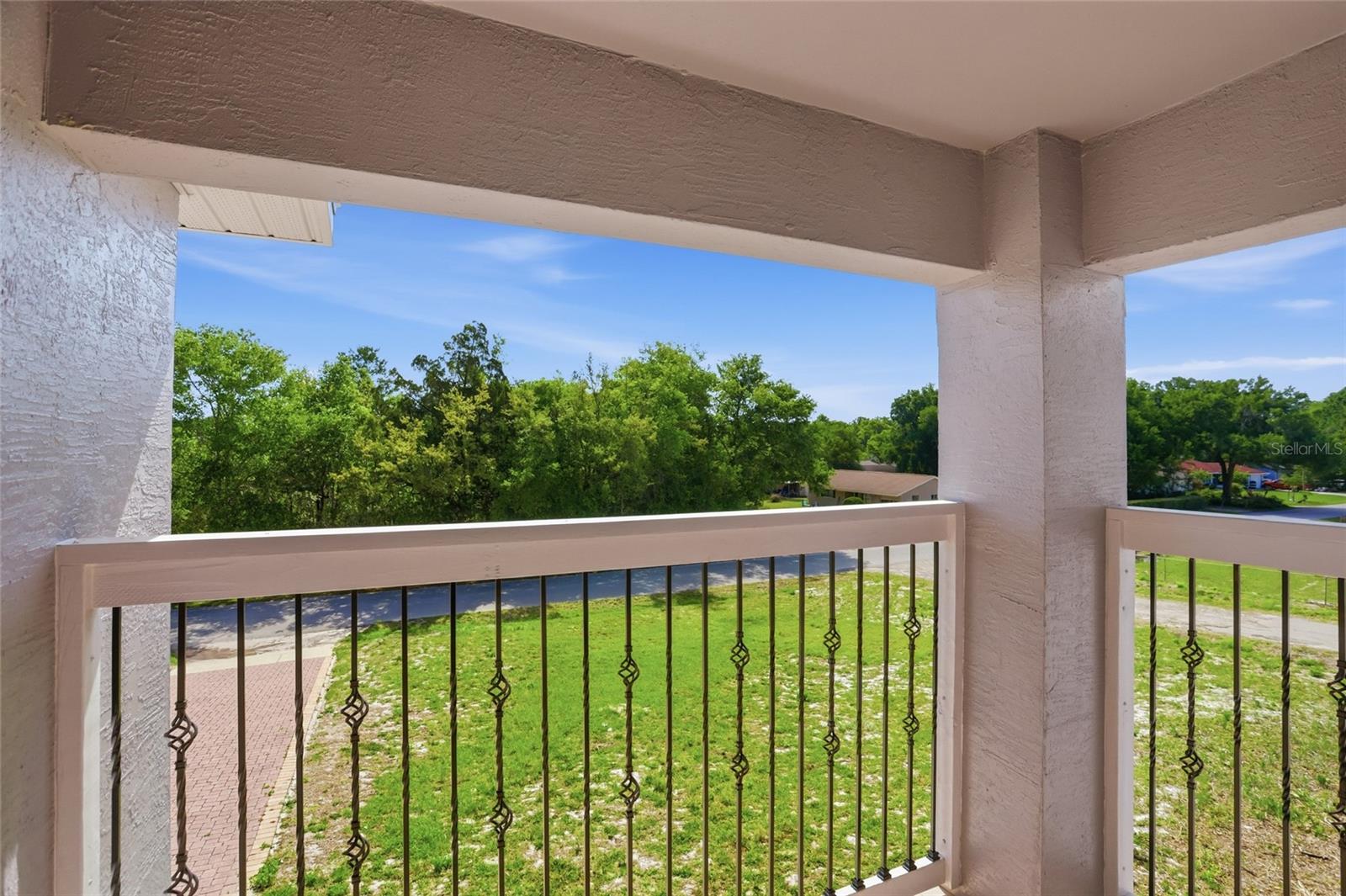 Image 19 of 55 For 480 Williams Avenue