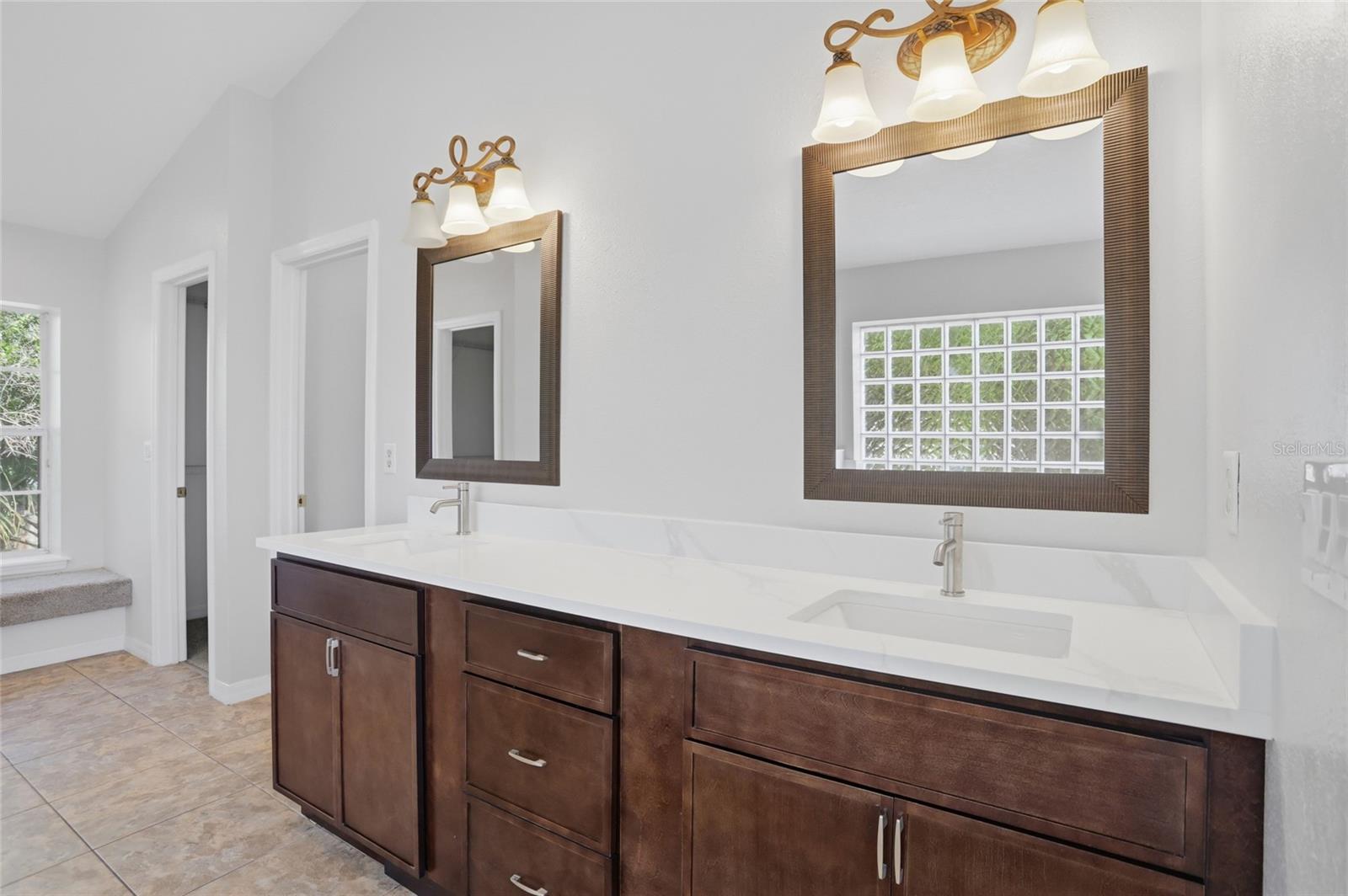 Image 22 of 55 For 480 Williams Avenue