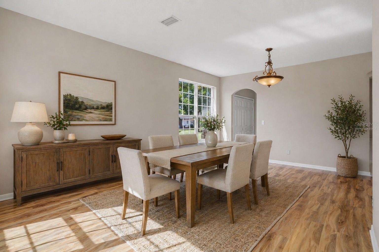 Image 5 of 55 For 480 Williams Avenue