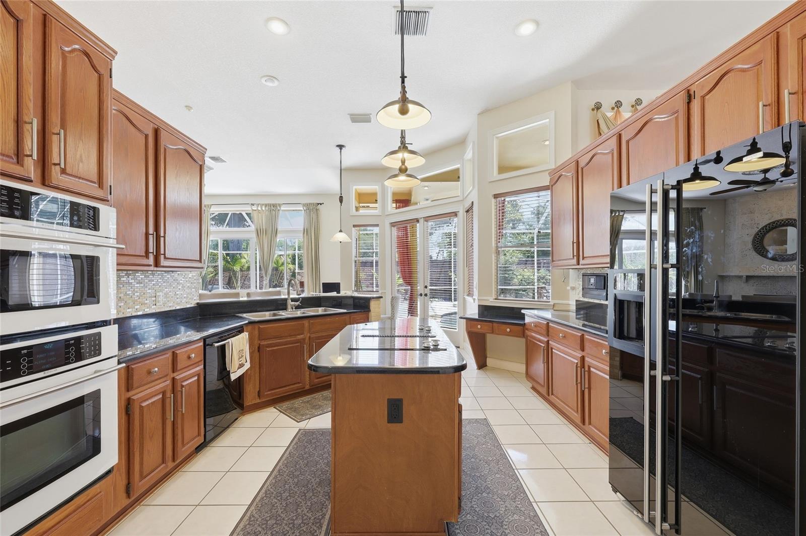 Image 11 of 40 For 7407 Park Springs Circle