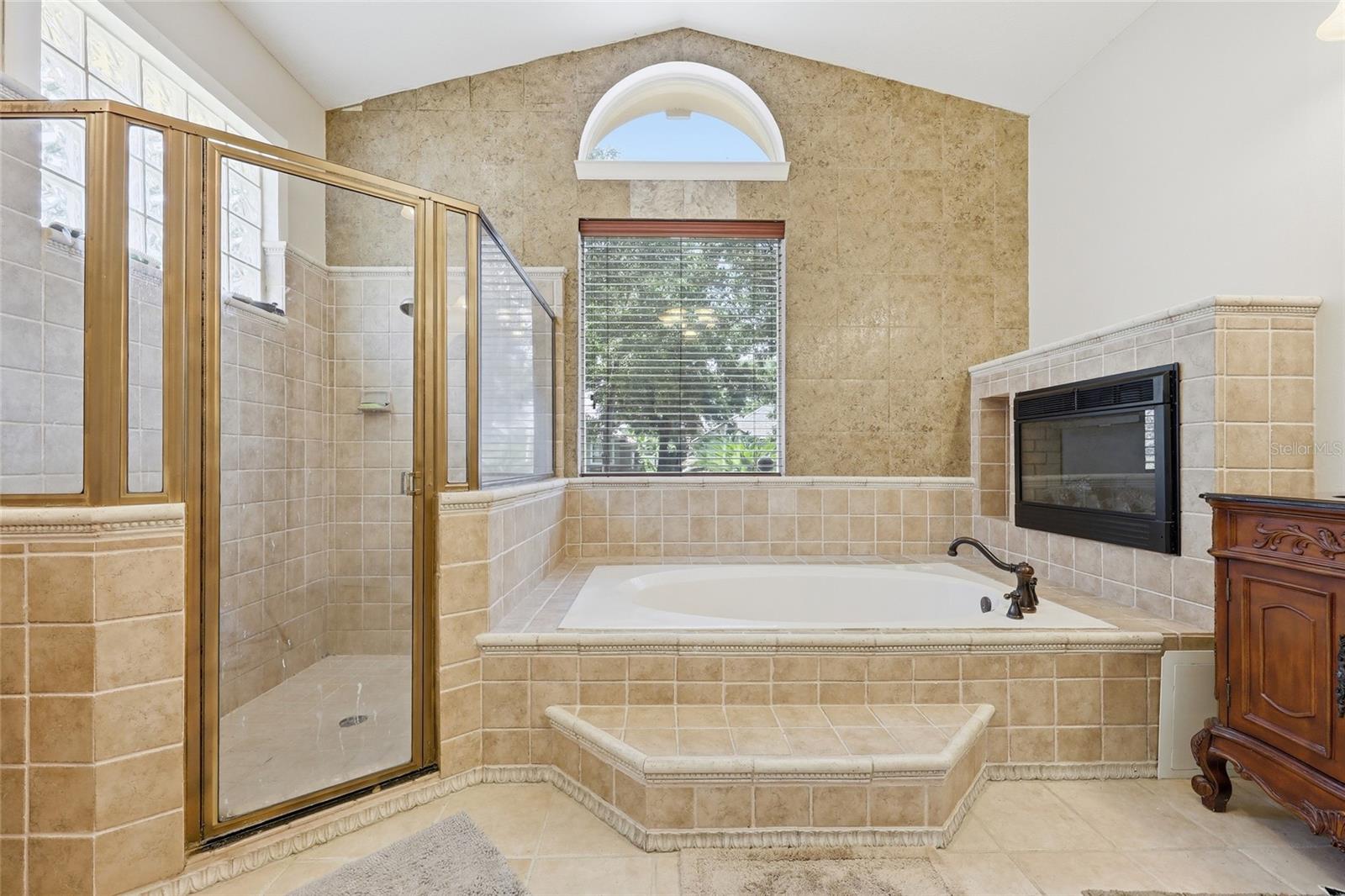 Image 18 of 40 For 7407 Park Springs Circle