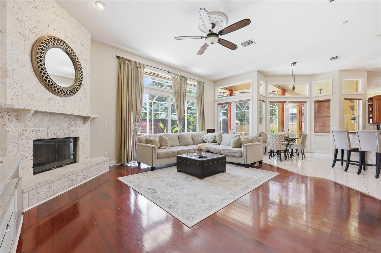 Image 7 of 40 For 7407 Park Springs Circle