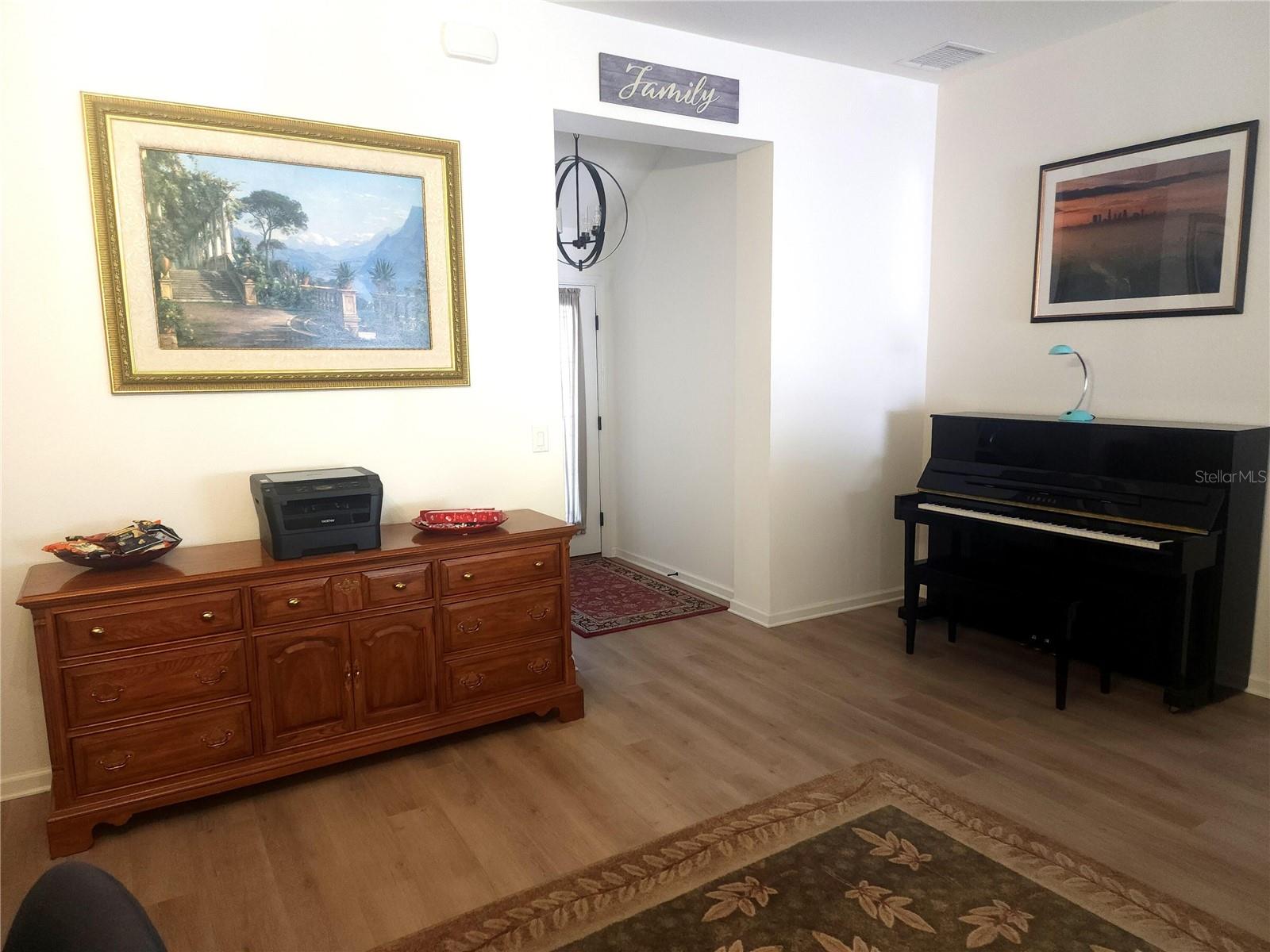 Image 10 of 28 For 7591 Mergaert Lane