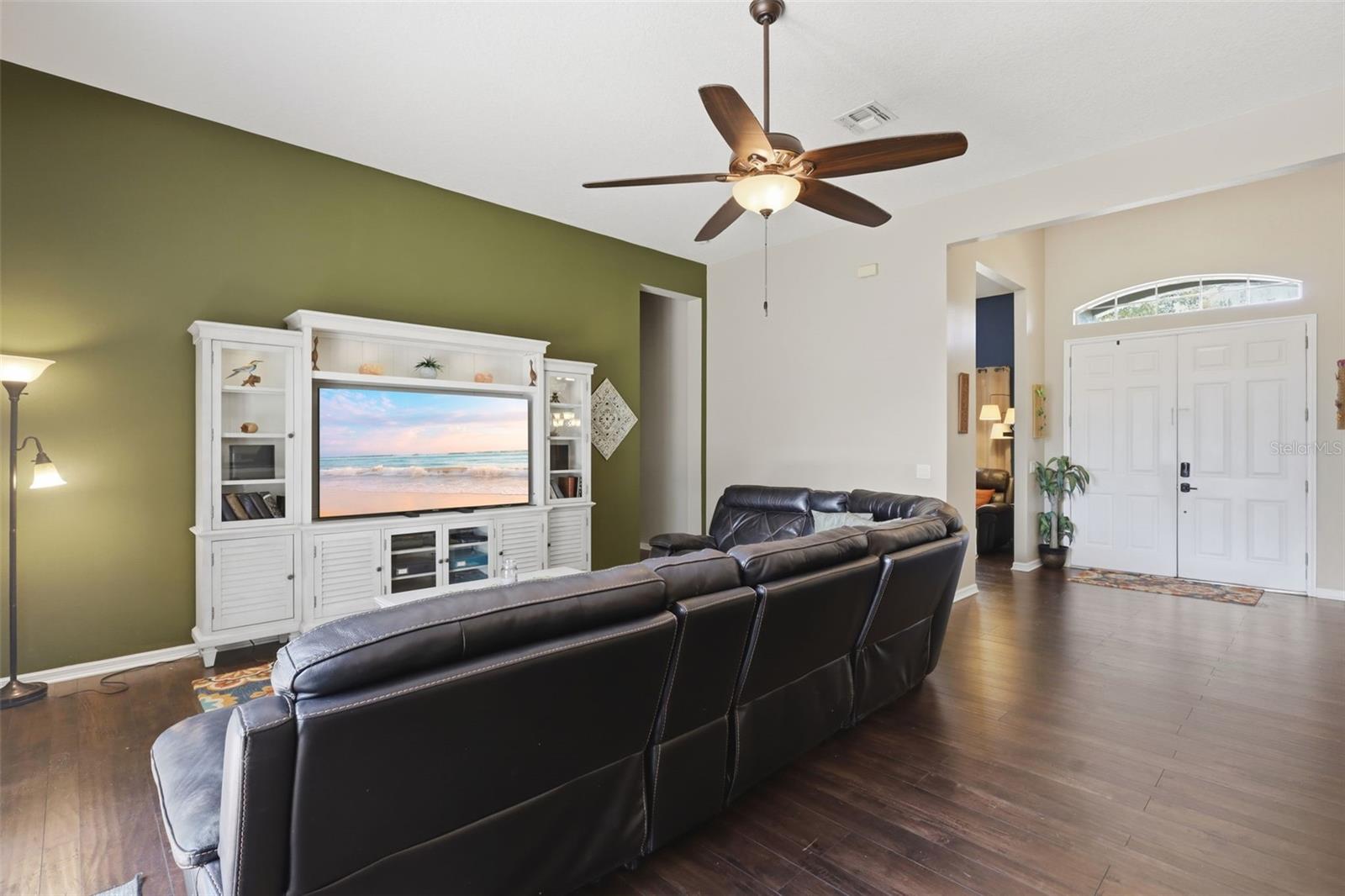 Image 12 of 37 For 4424 Harts Cove Way