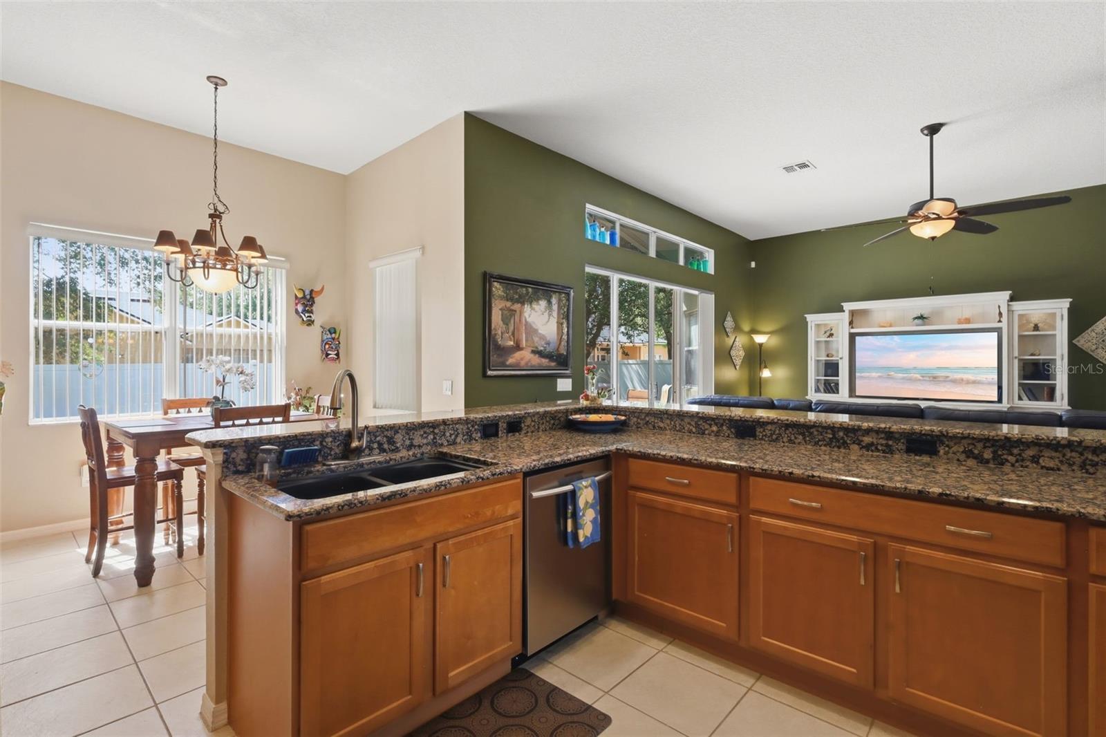 Image 16 of 37 For 4424 Harts Cove Way