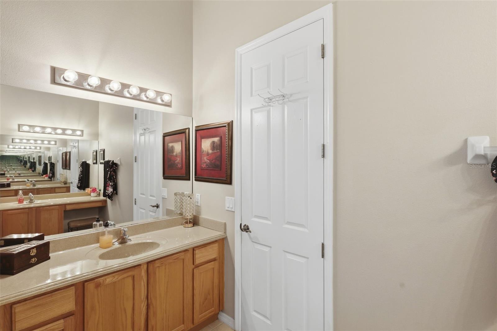 Image 23 of 37 For 4424 Harts Cove Way