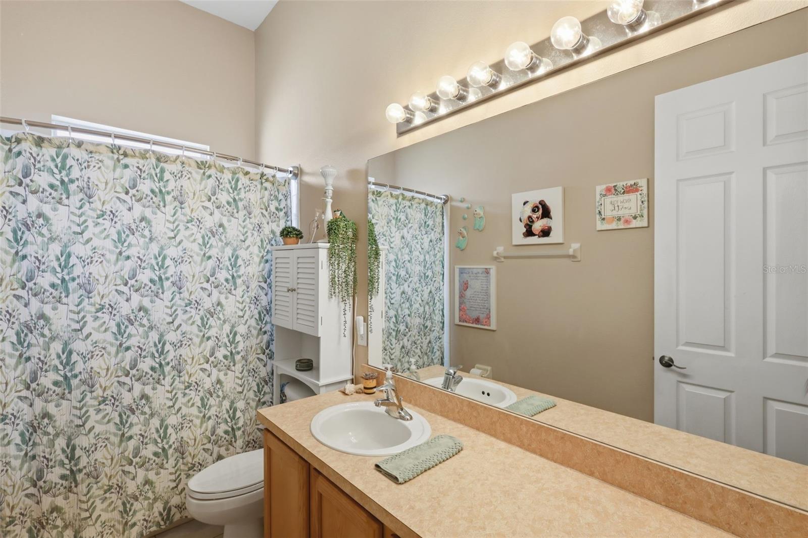 Image 28 of 37 For 4424 Harts Cove Way