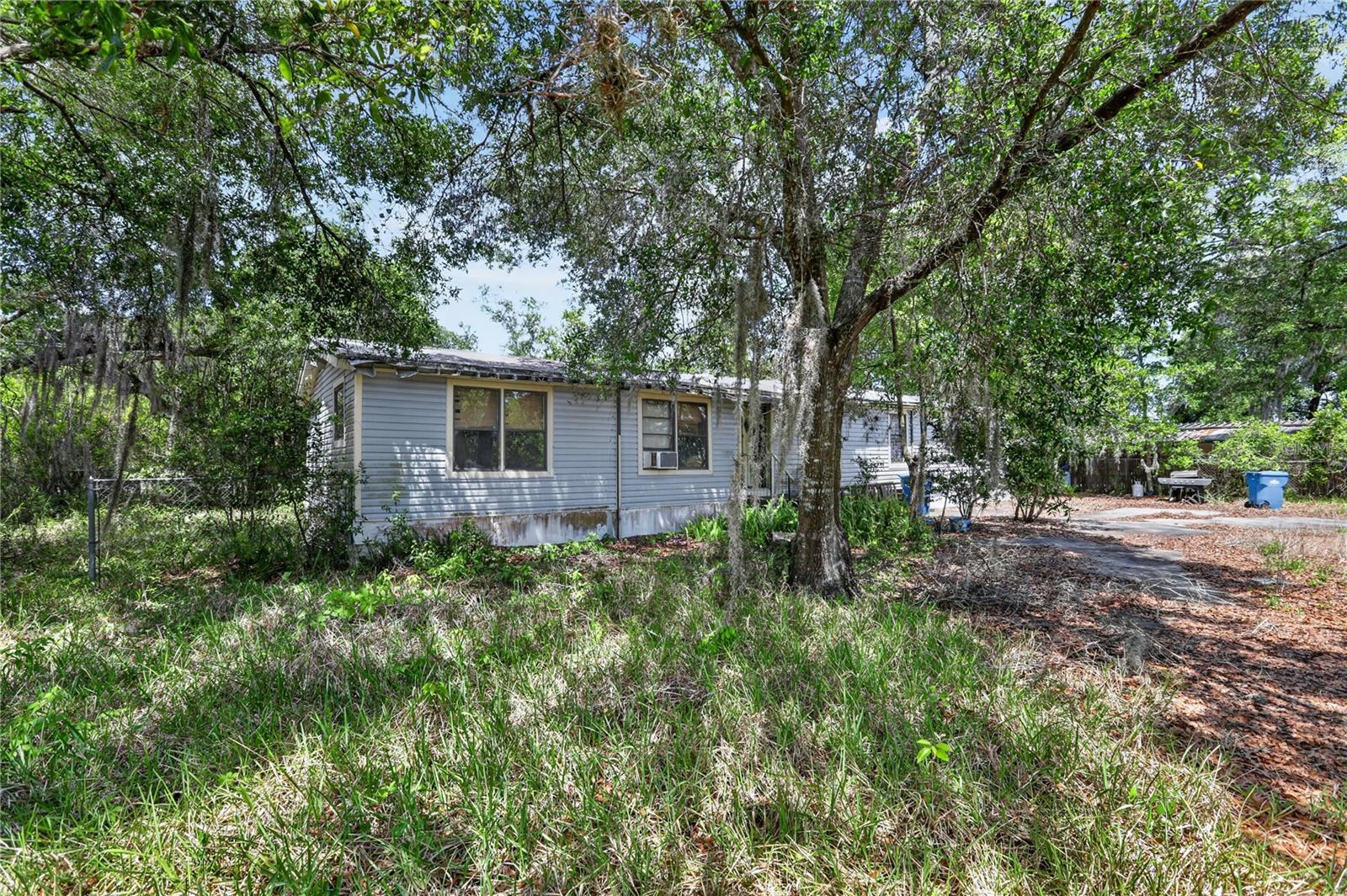 Image 4 of 32 For 2632 Frances Drive