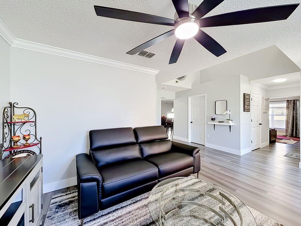 Image 10 of 42 For 158 Pinefield Drive
