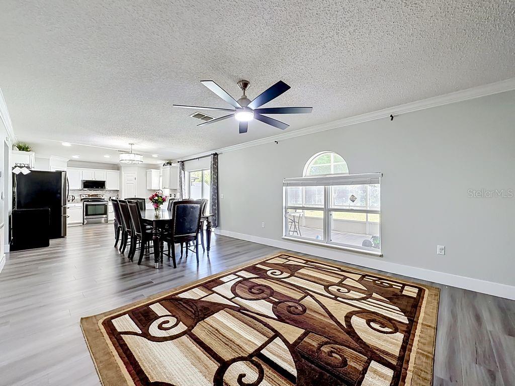 Image 18 of 42 For 158 Pinefield Drive