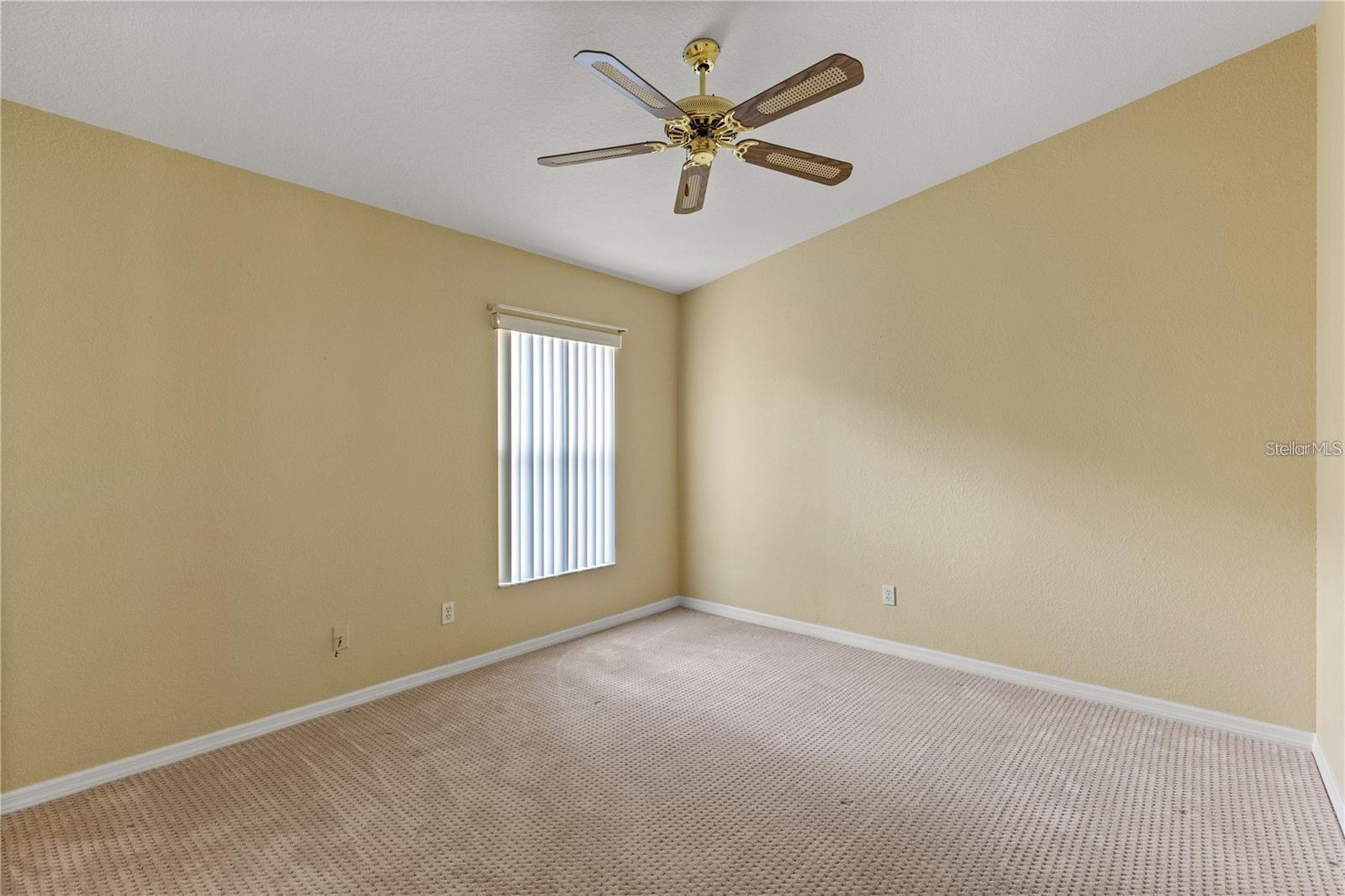 Image 16 of 26 For 3915 Fonsica Avenue