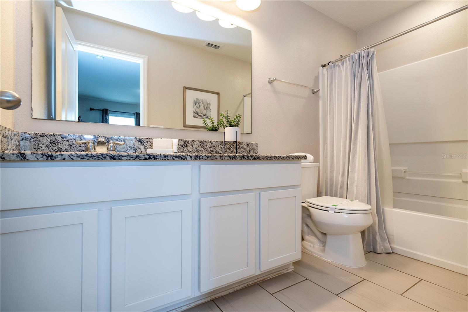 Image 38 of 95 For 5148 Crown Haven Drive
