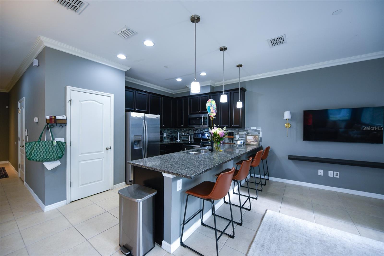 Image 16 of 60 For 880 Taramundi Drive