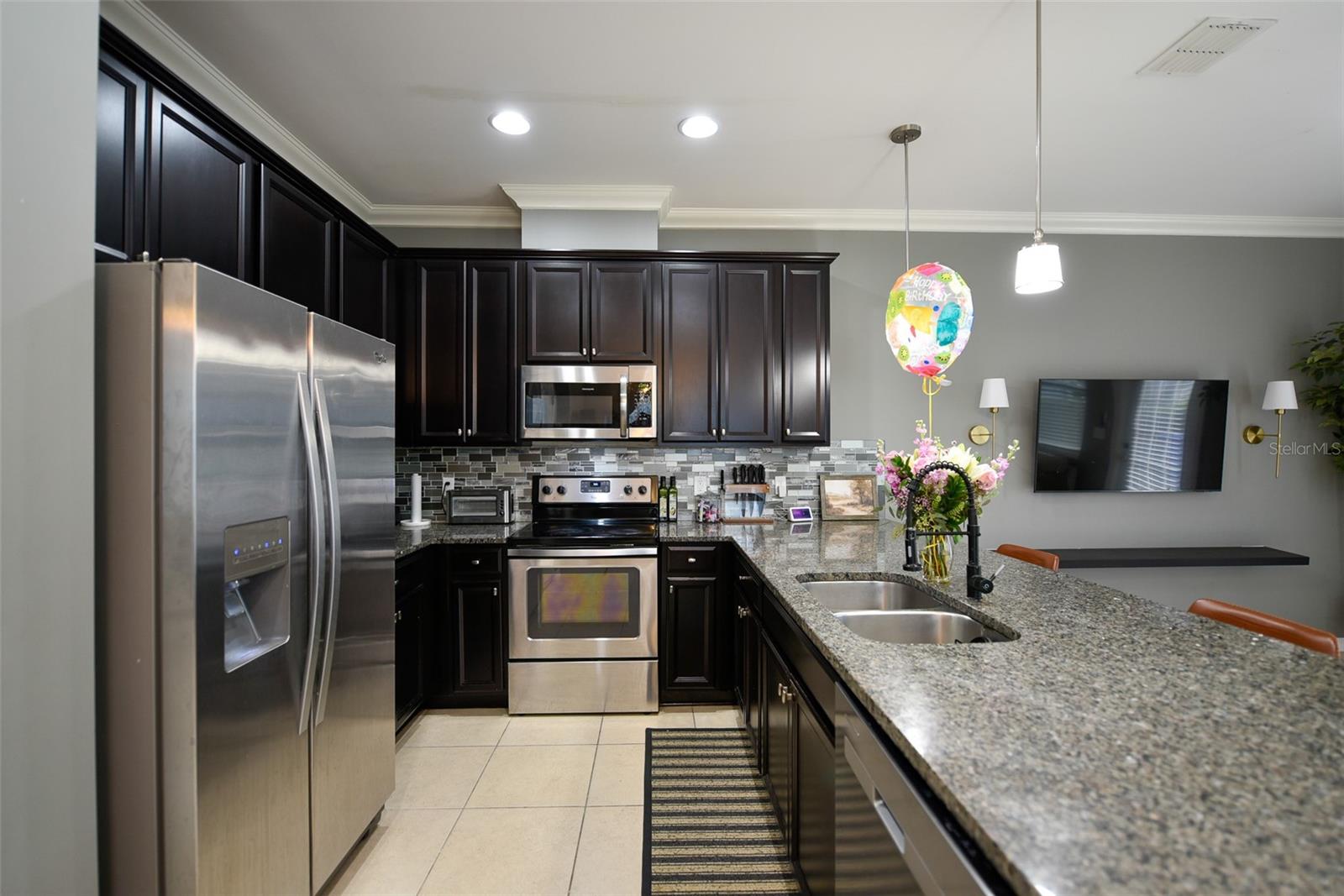 Image 18 of 60 For 880 Taramundi Drive