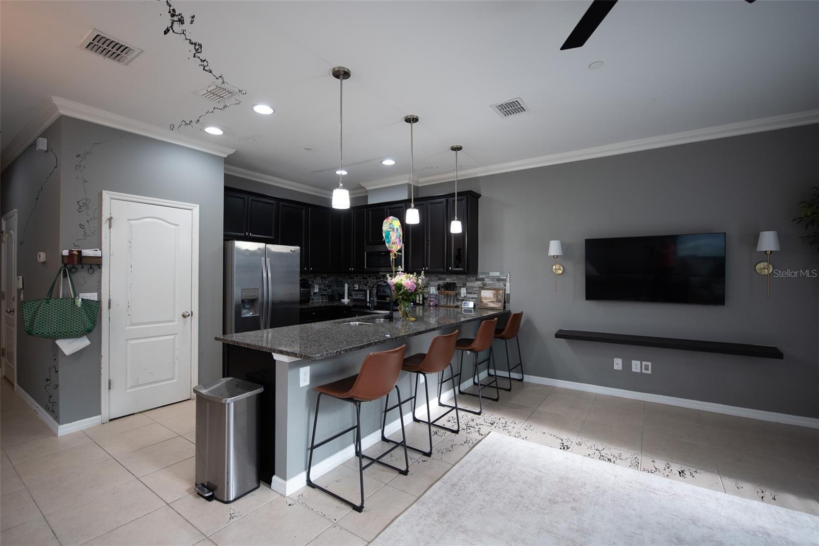 Image 5 of 60 For 880 Taramundi Drive