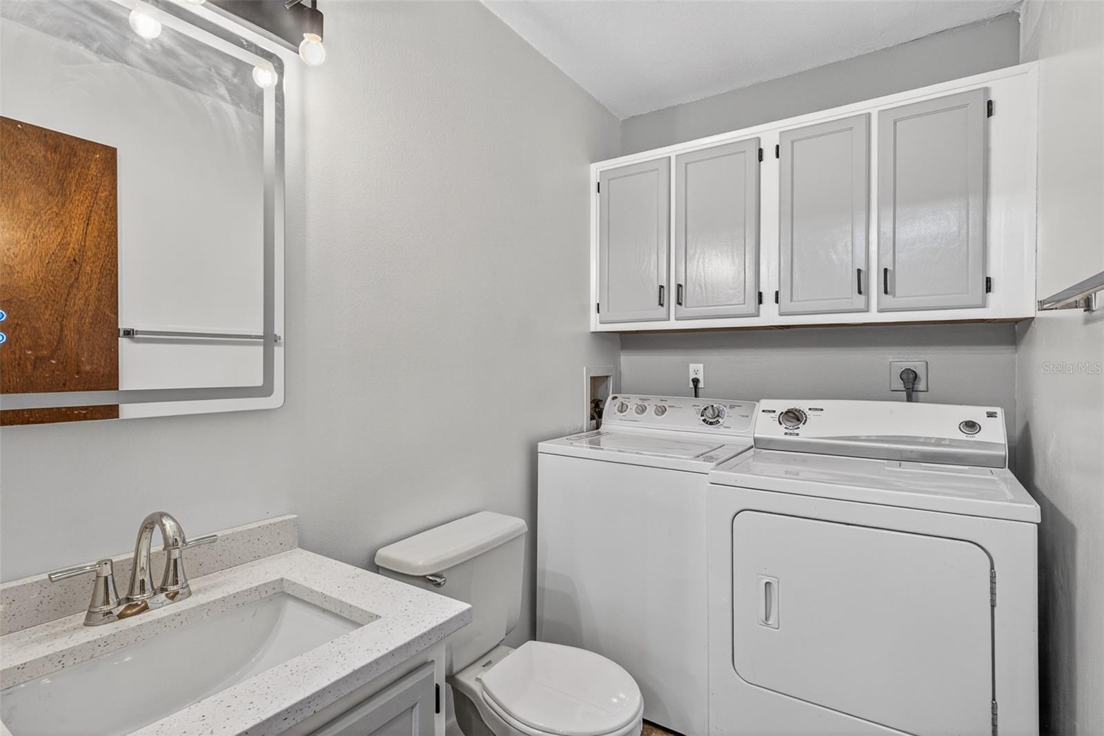 Image 19 of 36 For 1670 Park Avenue