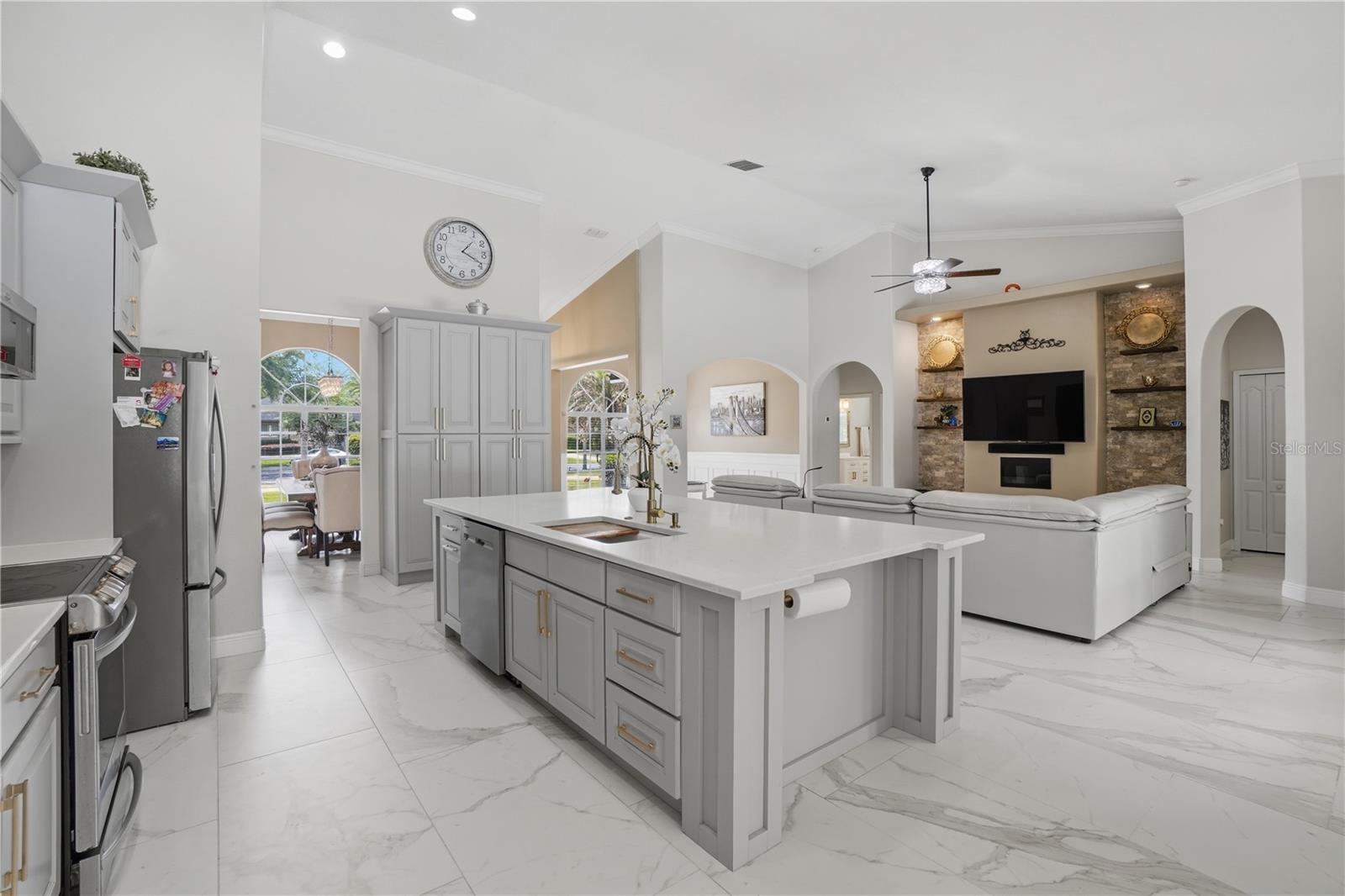 Image 11 of 51 For 510 Sonata Court