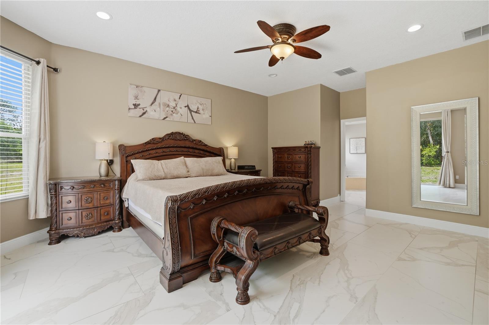 Image 22 of 51 For 510 Sonata Court