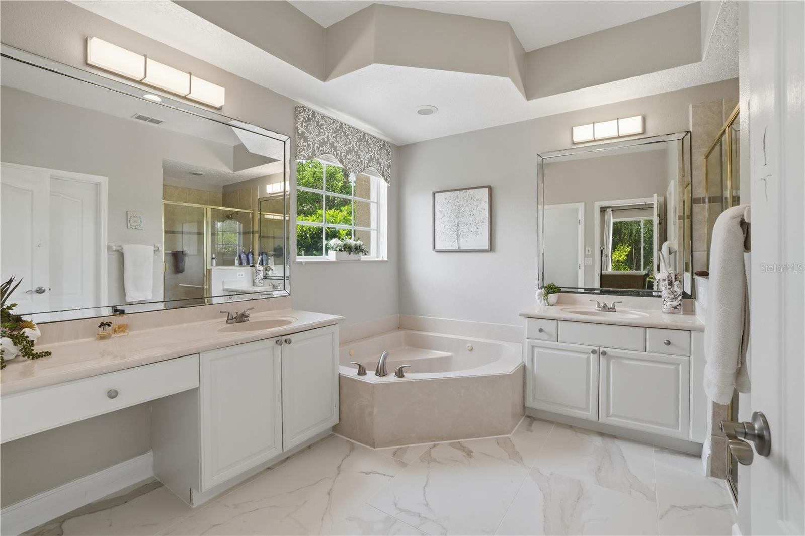 Image 23 of 51 For 510 Sonata Court