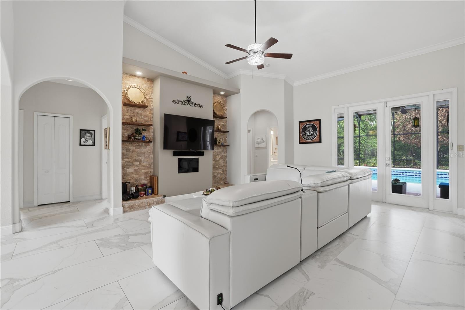 Image 5 of 51 For 510 Sonata Court