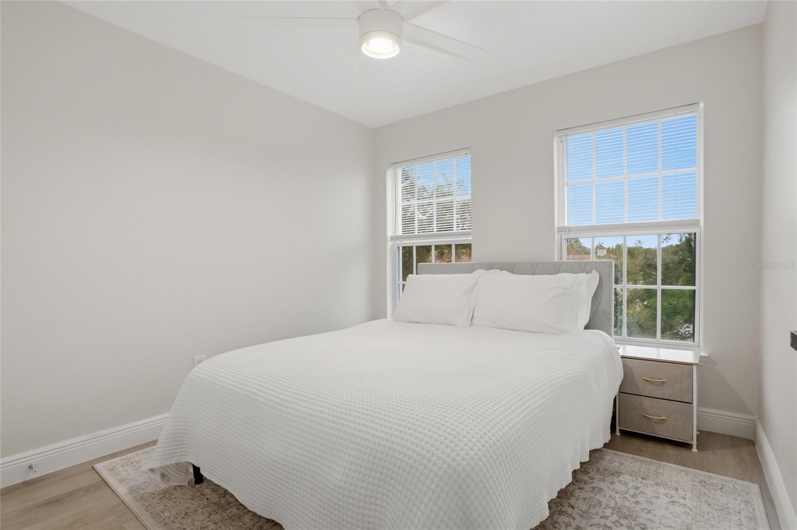 Image 26 of 38 For 1056 Waterside Drive 1056