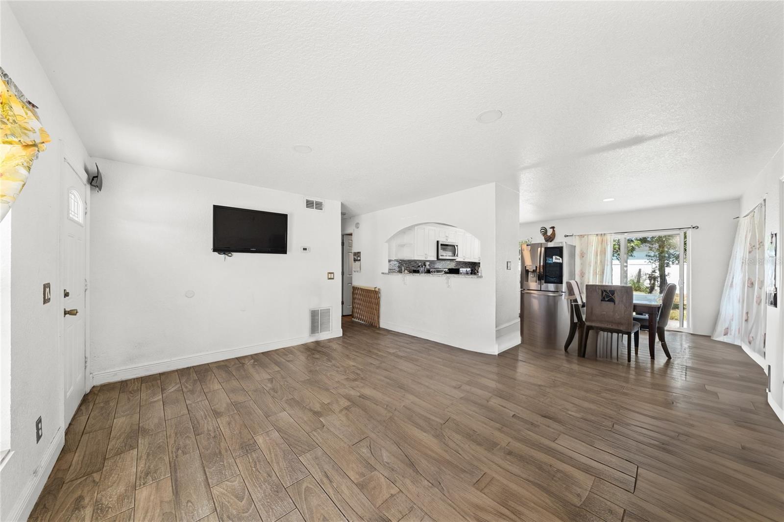 Image 12 of 31 For 7807 Pine Hawk Lane