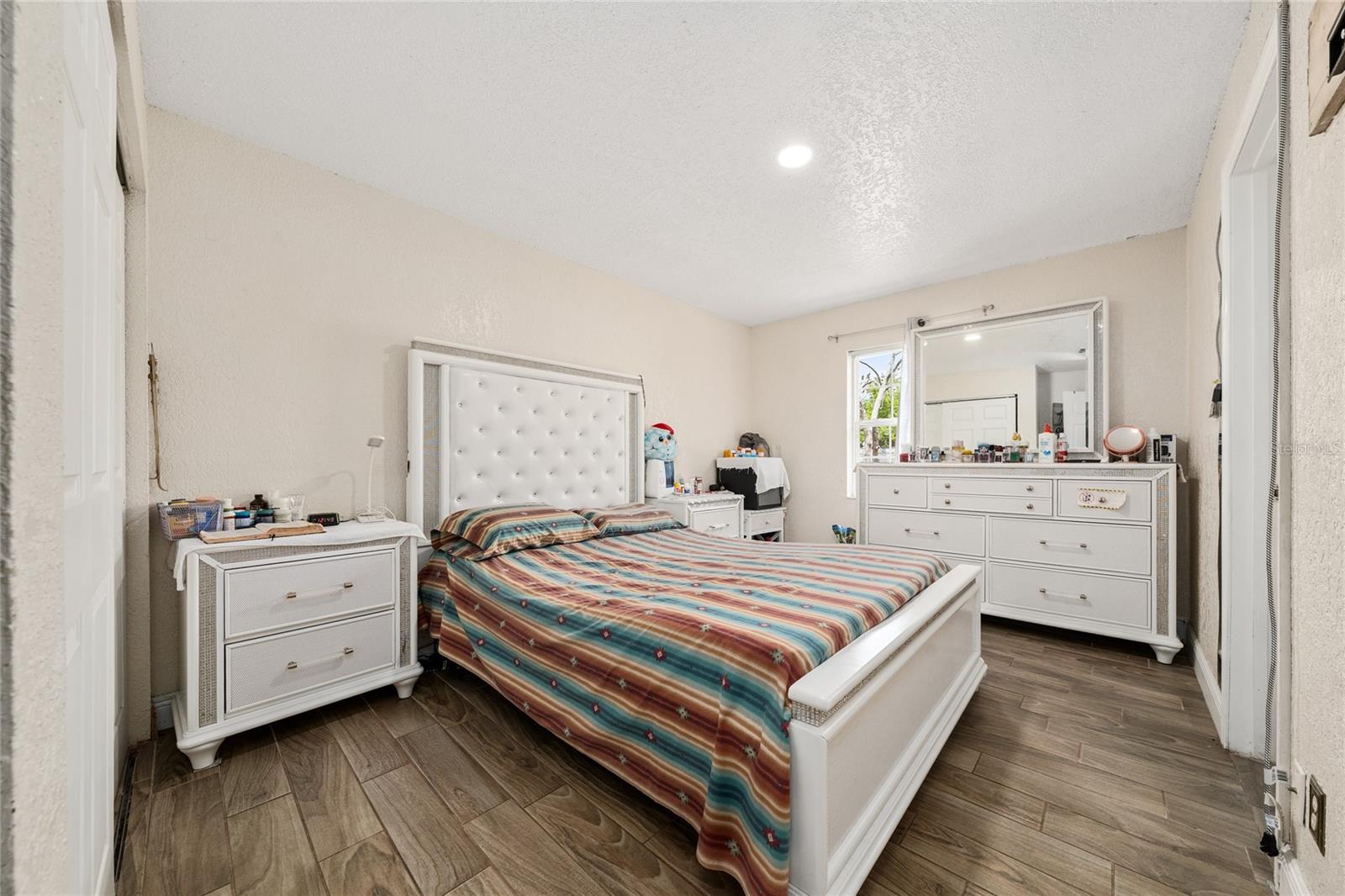 Image 18 of 31 For 7807 Pine Hawk Lane