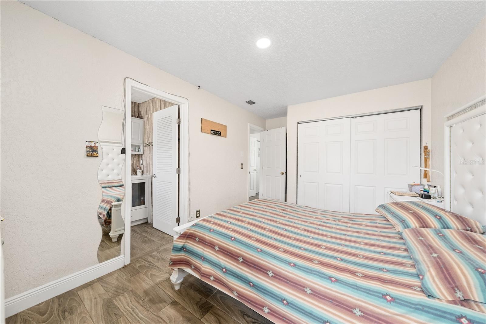 Image 20 of 31 For 7807 Pine Hawk Lane