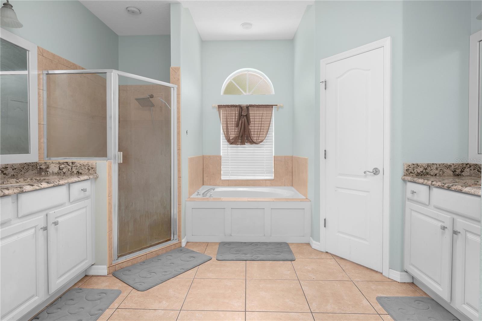 Image 14 of 33 For 4915 Lazy Oaks Way