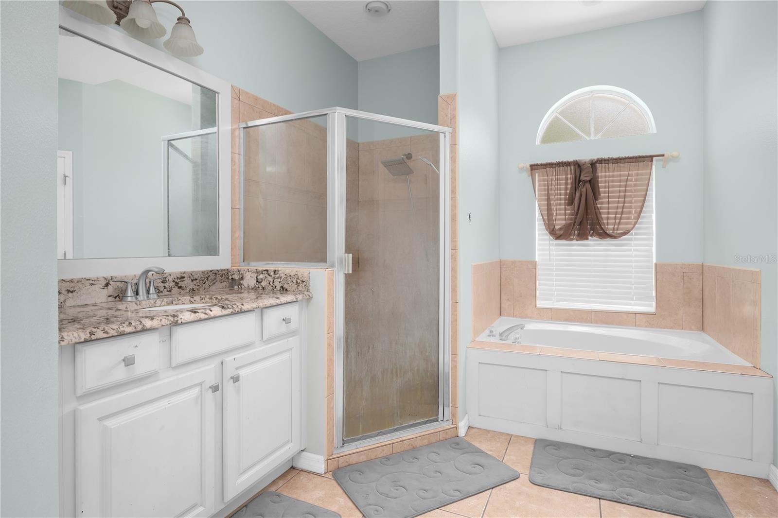 Image 15 of 33 For 4915 Lazy Oaks Way